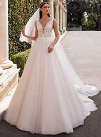 Pronovias 2020 modello Kerberos